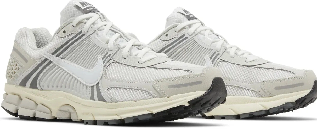 5 Nike Vomero Zoom Platinum Tint 0530